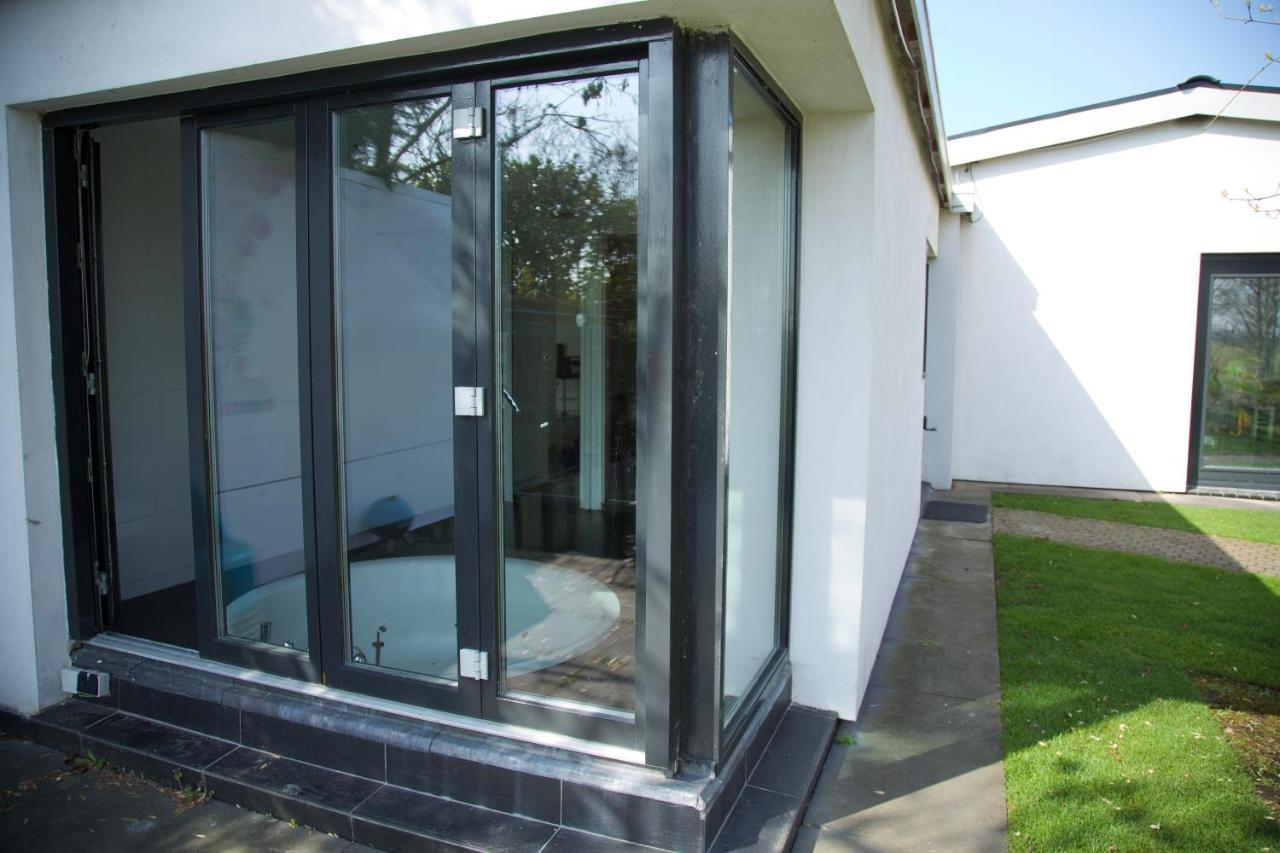 Bungalow Haarlem Amsterdam With Jacuzzi Vijfhuizen Exteriér fotografie